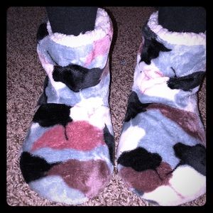 Comfy house boots!!